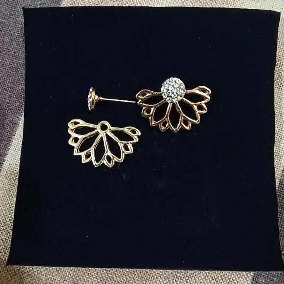 Studded two way earrings - Picture 4 of 7